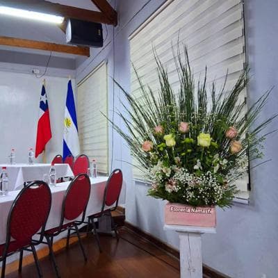 PEDESTAL CEREMONIA miniatura 2