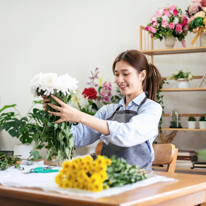 Tips para Diseñar Arreglos Florales que Atraen Clientes