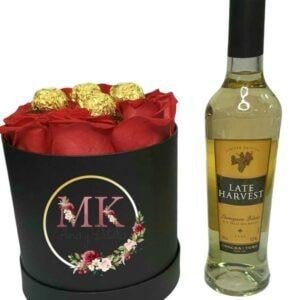 Box Cilindro de Rosas y Bombones más Vino Late Harvest - Imagen 1