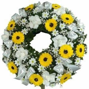 Corona Mediana de Rosas y Girasoles Eternos con Atril - Imagen 1