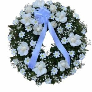 Corona de Flores Blancas Eternas con Atril - Imagen 1