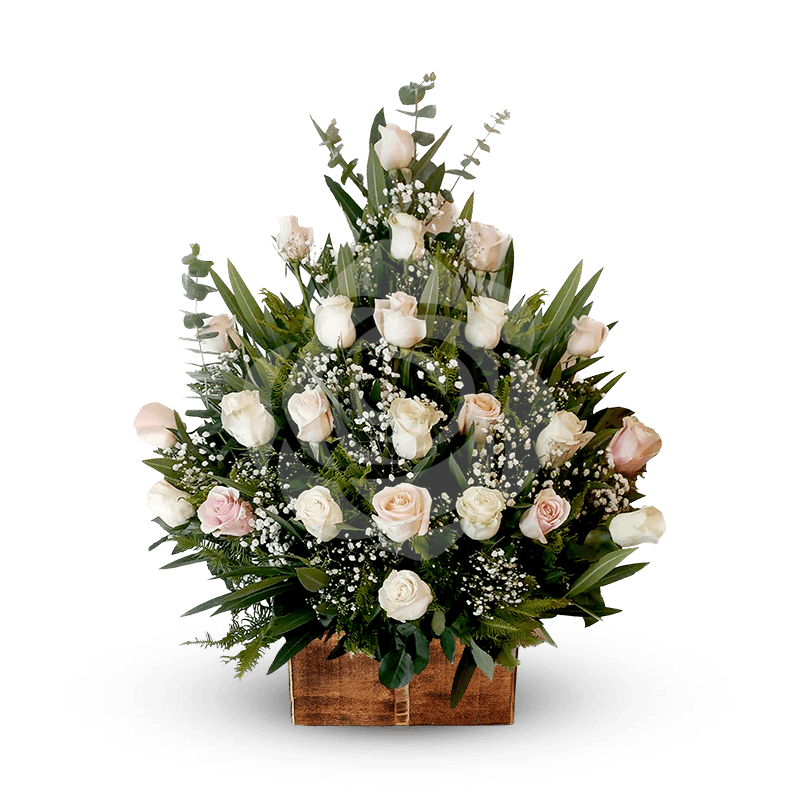 Pie con rosas rosadas y blancas - Imagen 1