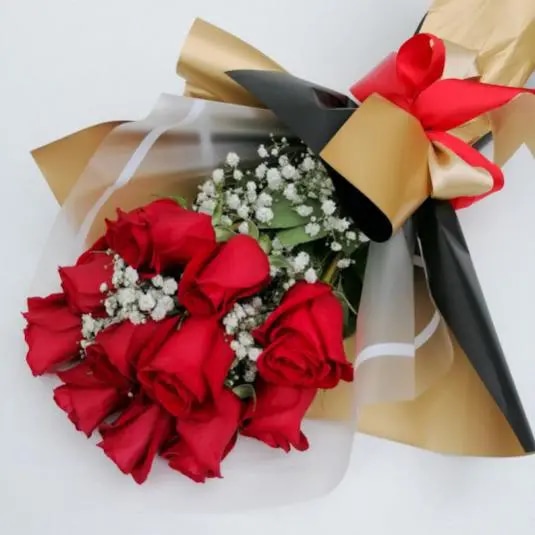 Ramo de 13 rosas rojas