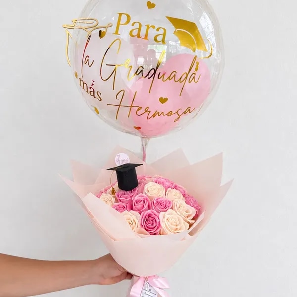 RAMO DE GRADUACION CON GLOBO