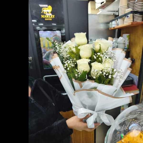 Arreglo de 7 rosas