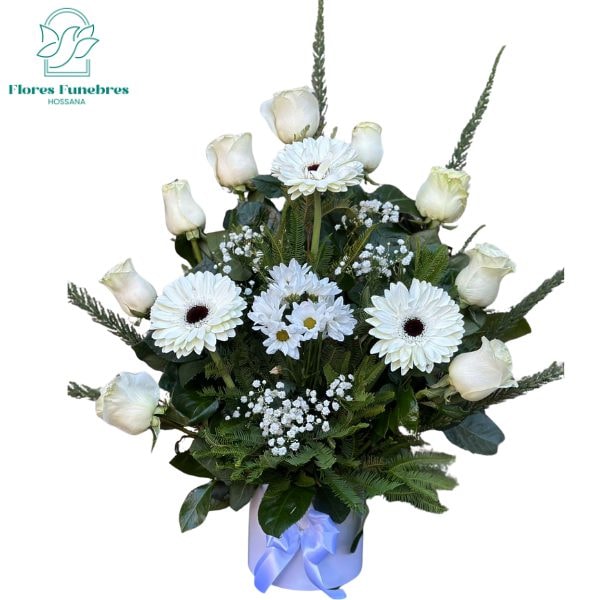 Box 9 rosas 3 gerberas margarita y follaje verde - Imagen 1