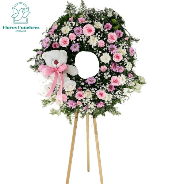 Corona 50 cm con 8 rosas jabon peluche 25 cm y atril - Imagen 1
