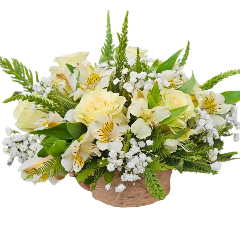 Arreglo de 5 rosas con astromelia y follaje