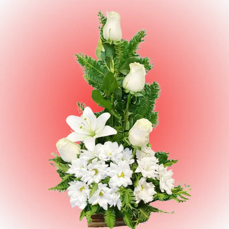 Arreglo oferton 4 rosas 1 lilium y follaje