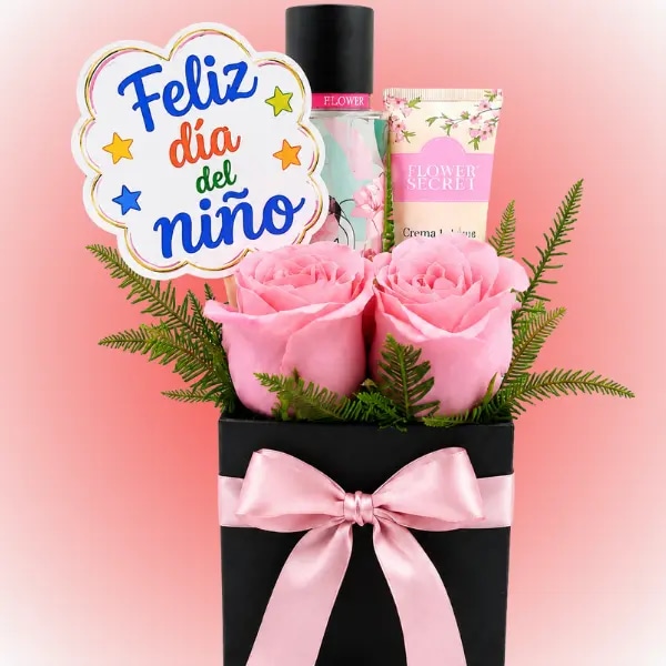 Feliz dia del niño para la adolescente de la casa