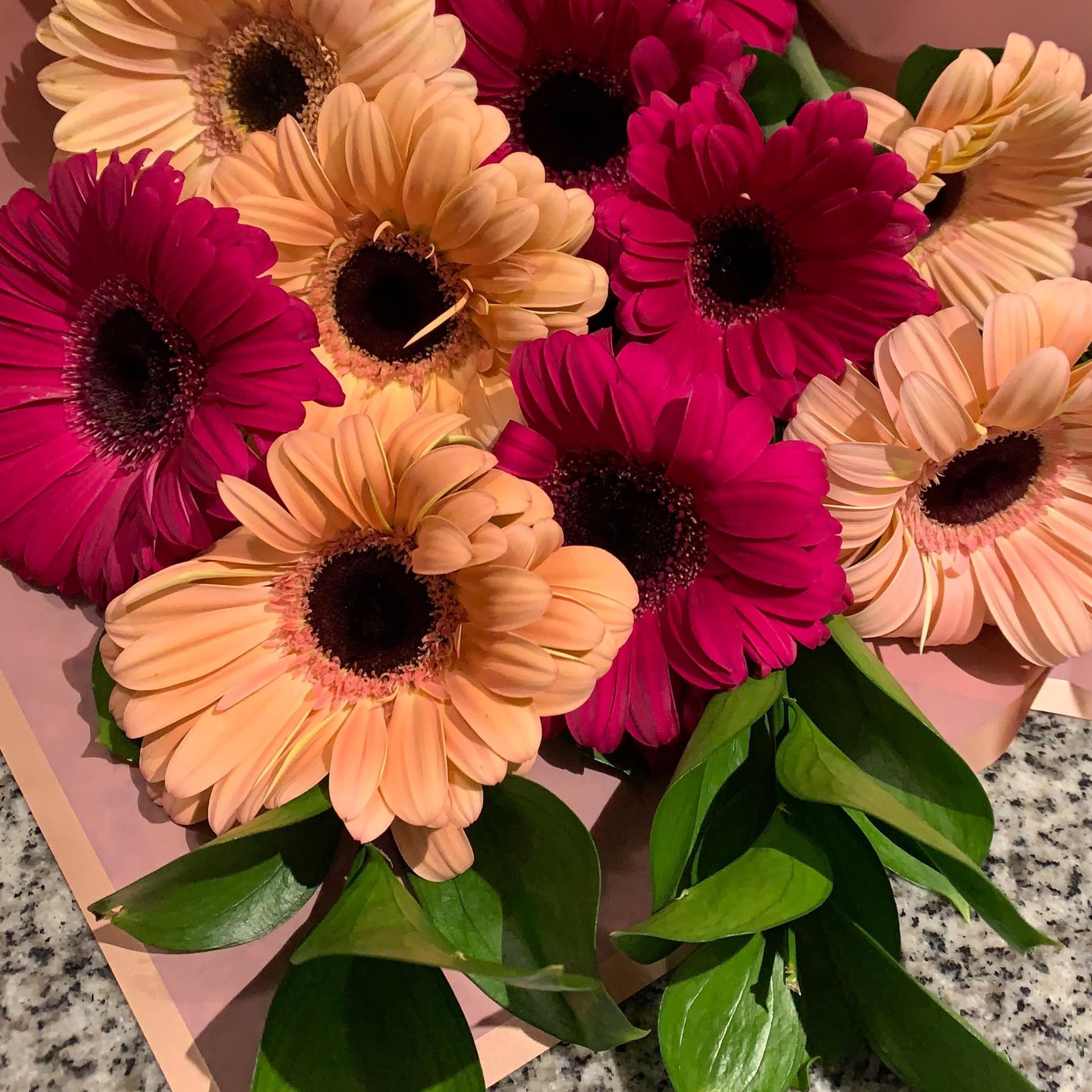 Ramo de gerberas 2 colores - Imagen 1
