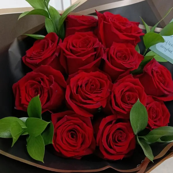 Eterno amor-ramo de 12 rosas