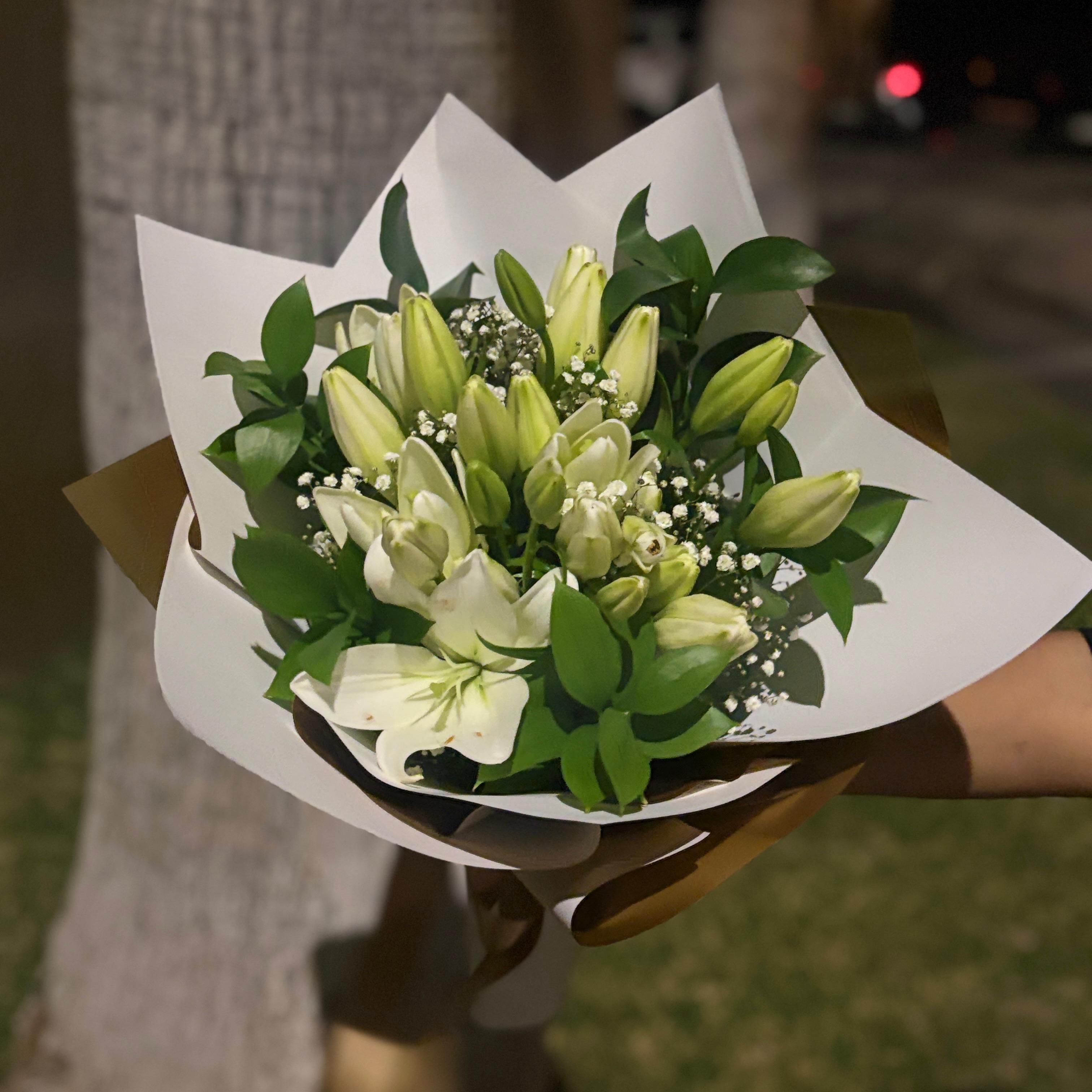 Ramo de liliums đ€ - Imagen 3