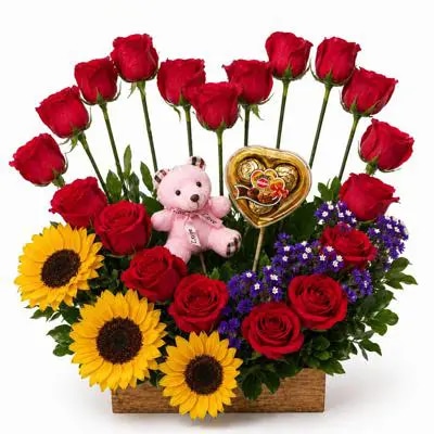 ARREGLO EN FORMA DE CORAZON CON ROSAS NATURALES