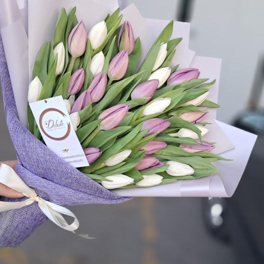 Ramo Alejandra - Ramo con 30 tulipanes - Imagen 1