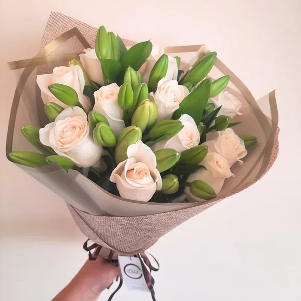 Ramo Lilium y Rosas