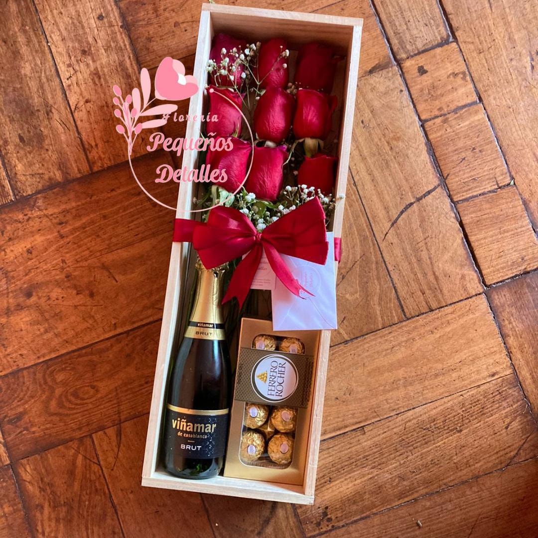 PequeBox “Amor y Brindis” - Imagen 1