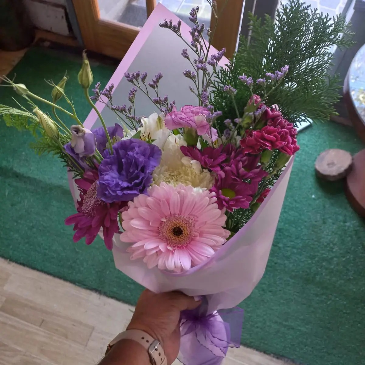 Ramo del dia S, 10 varas de flores surtidas de stock del dia