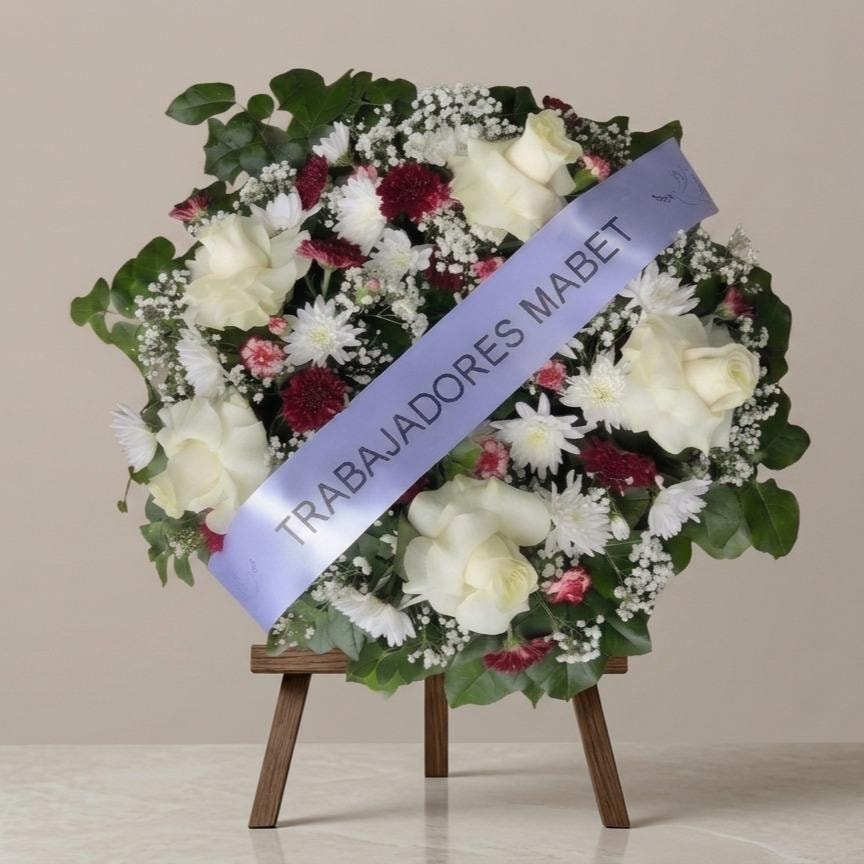 Corona Condolencias 80 x 80 Incluye Atril y Cinta - Imagen 1
