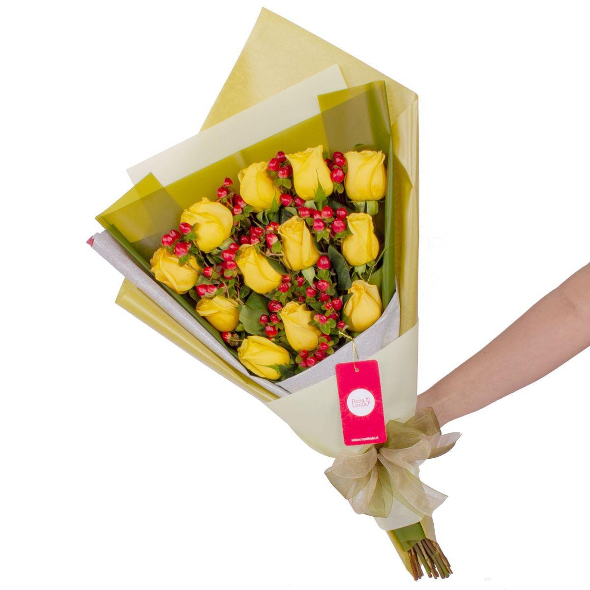 Ramo de rosas - Ramo extendido con 12 rosas amarillas e hypericum - Imagen 2