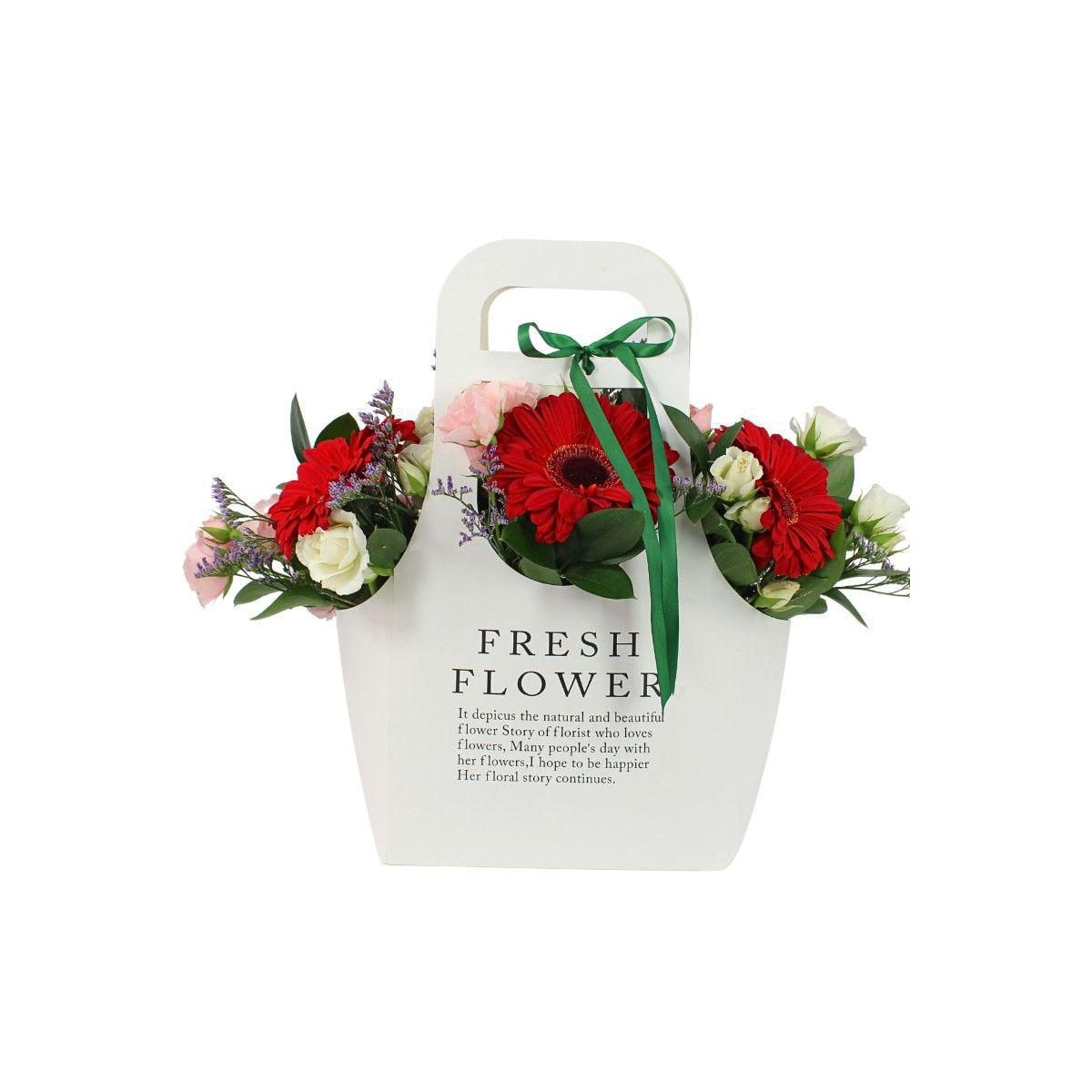 Mariana Fresh Flower Bag - Arreglo Floral con gerberas rojo, minirosas y limonium - Imagen 1