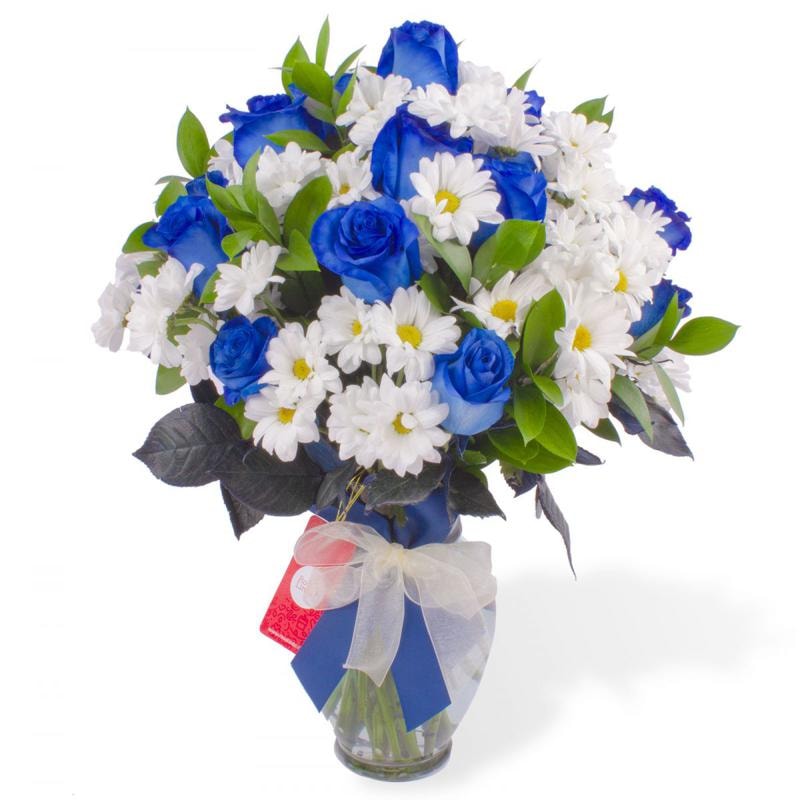 Trinidad Azul - florero con rosas azules y maules blancos - Imagen 1
