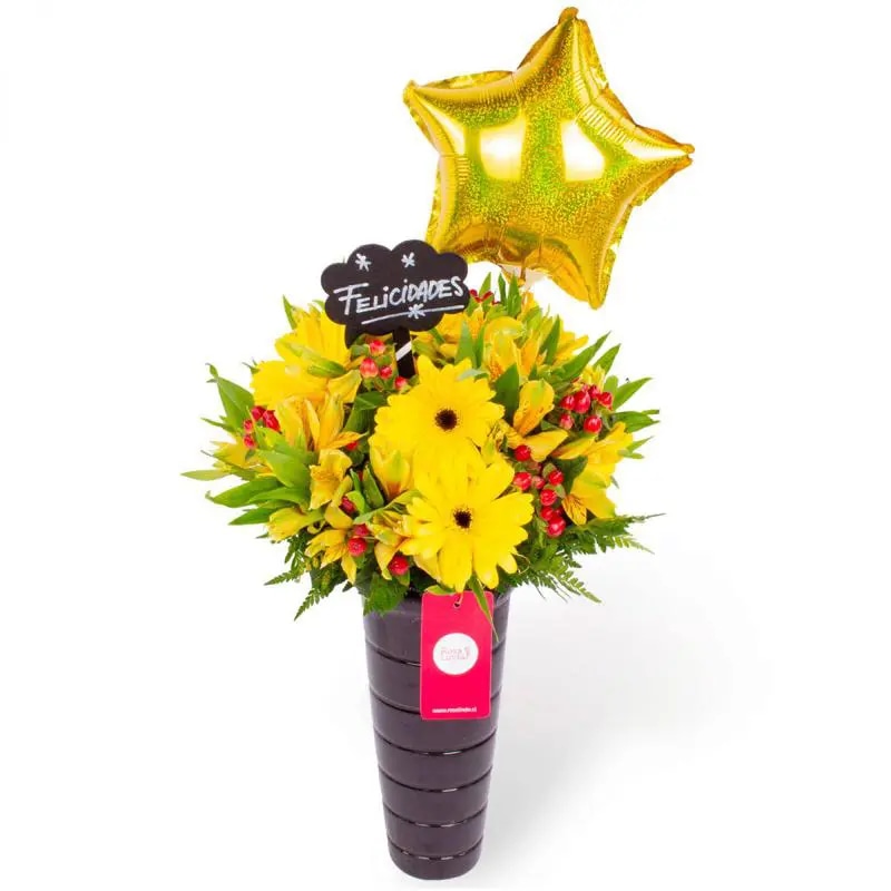 Felicidades Amarillo - Arreglo floral con globo, gerberas y astromelias amarillas e hypericum