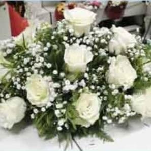 Arreglo Cubre féretro con 19 rosas - Imagen 1
