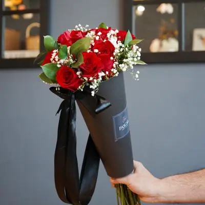 Cono 12 Rosas Rojas