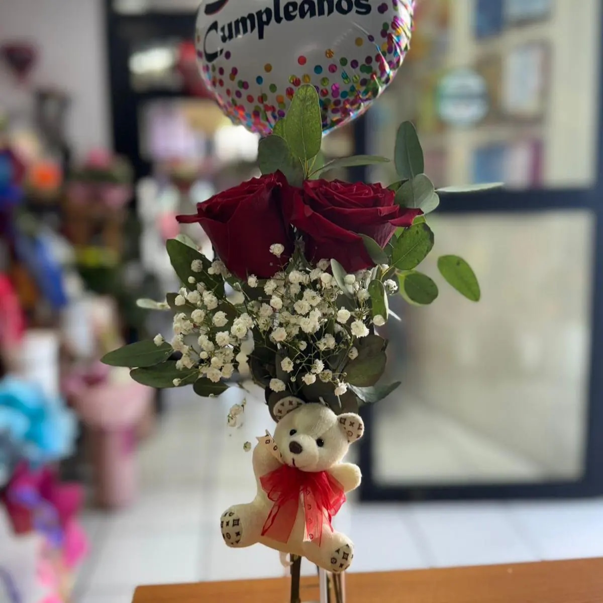 Florero Rosas + Globo + Peluche