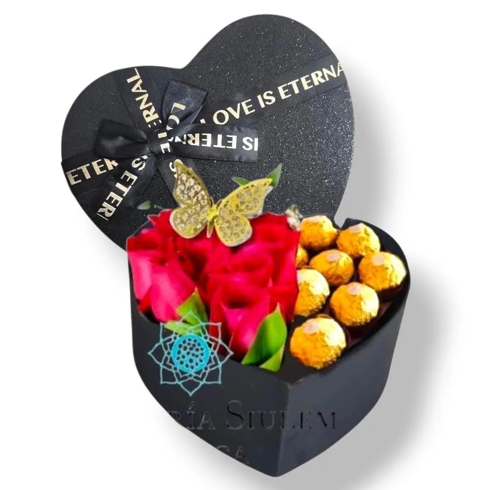 Corazon Elegante Rosas y Ferrero