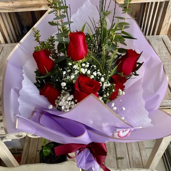 * **Rosas Pasión Carmesí**