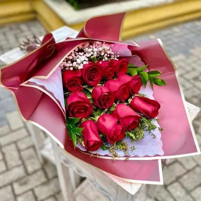 Ramo Exquisito de Rosas Rojas Naturales