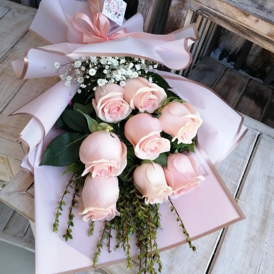 ENCANTO DE ROSAS "ME ENCANTAS"