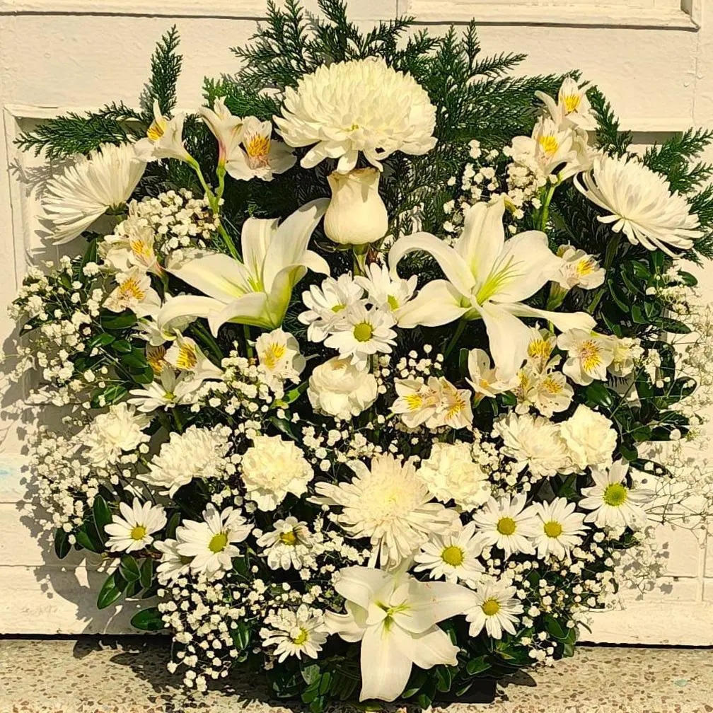 Arreglo de condolencias Blanca despedida