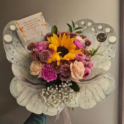 Esencia Primaveral 💐🦋