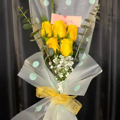 Rosas Amarillas Radiantes