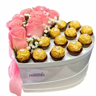 Rosas y Chocolates en caja