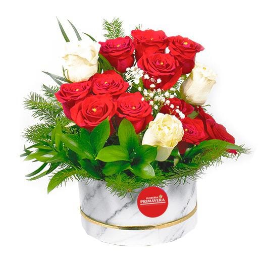 15 rosas en caja - Imagen 1