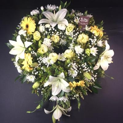 Corona de Condolencias con Texto – Flor de Café - Imagen 2