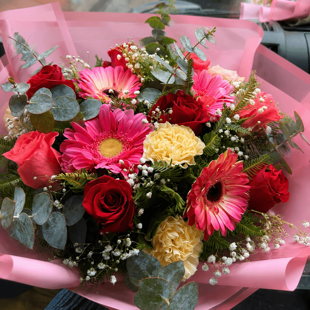 Mix rosas yerbera y más - Imagen 1