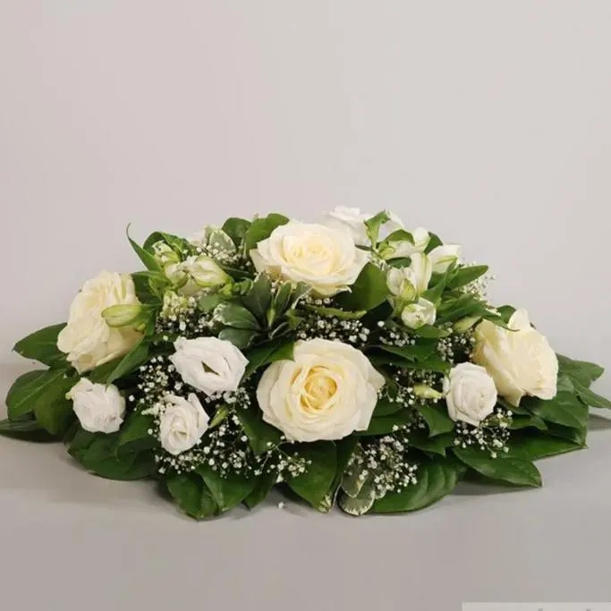 Cojin rosas blancas