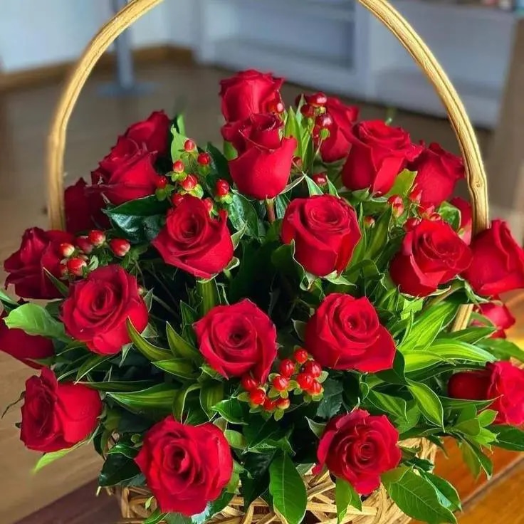 canasta rosas "ANABELLA"