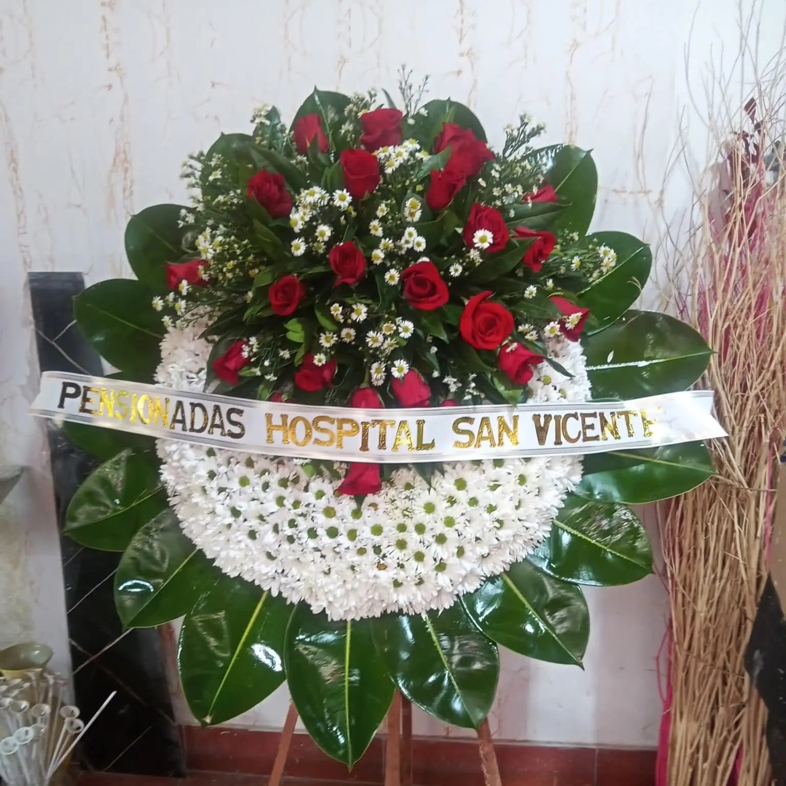 Corona circular en rosas