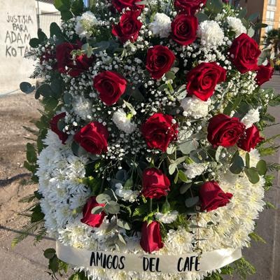 Corona floral fúnebre - Imagen 4