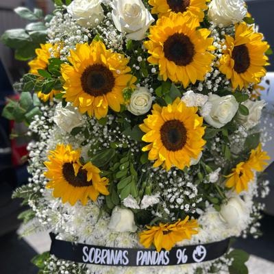 Corona floral fúnebre - Imagen 6