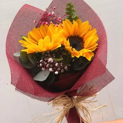 Ramo pequeño de girasoles