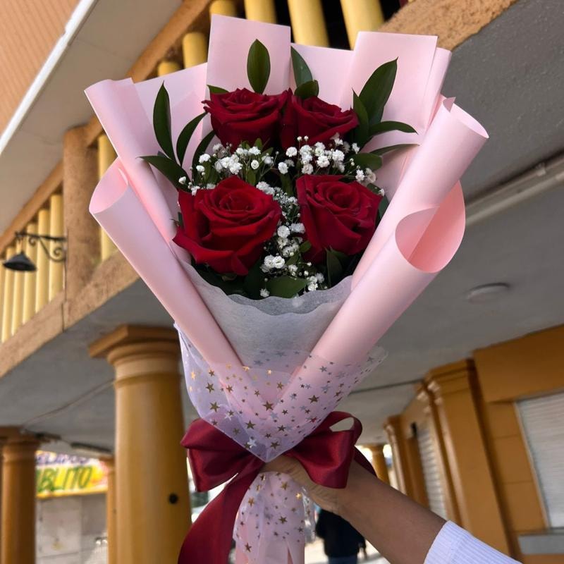 Ramo de 4 rosas - Imagen 1