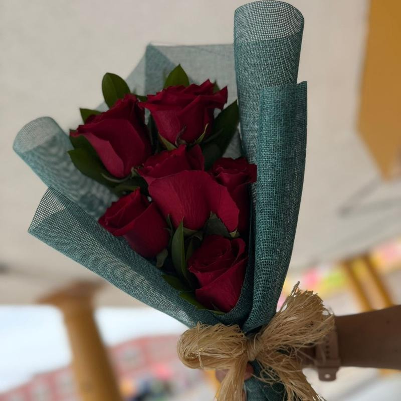 Ramo de 4 rosas - Imagen 3