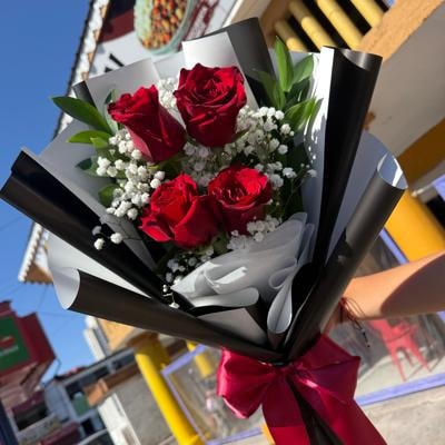 Ramo de rosas - Imagen 1
